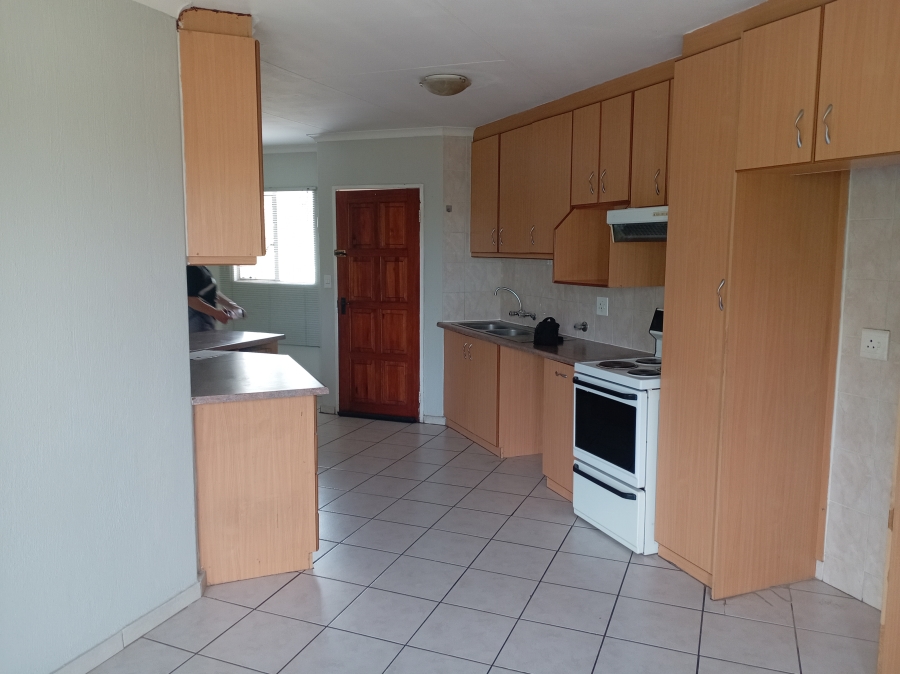 2 Bedroom Property for Sale in Radiokop Gauteng