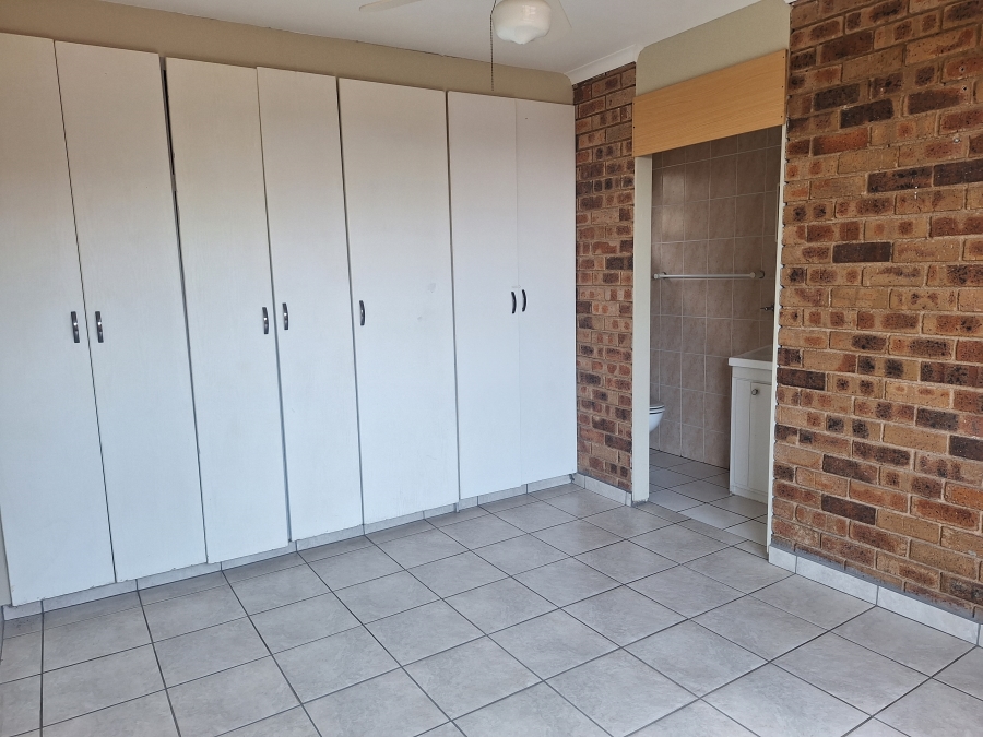 2 Bedroom Property for Sale in Rangeview Gauteng