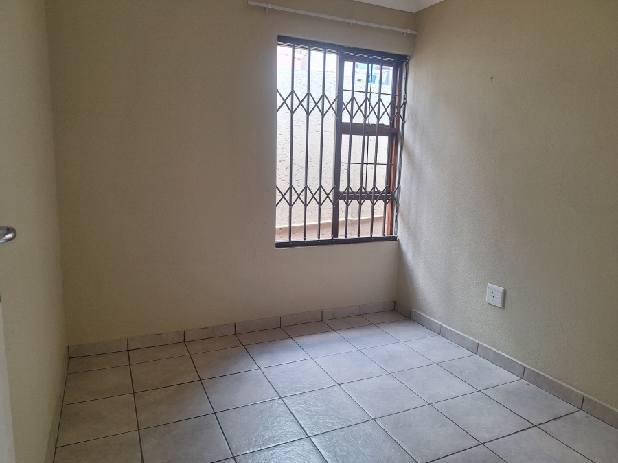 2 Bedroom Property for Sale in Rangeview Gauteng