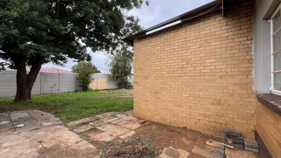 4 Bedroom Property for Sale in Venterspos Gauteng
