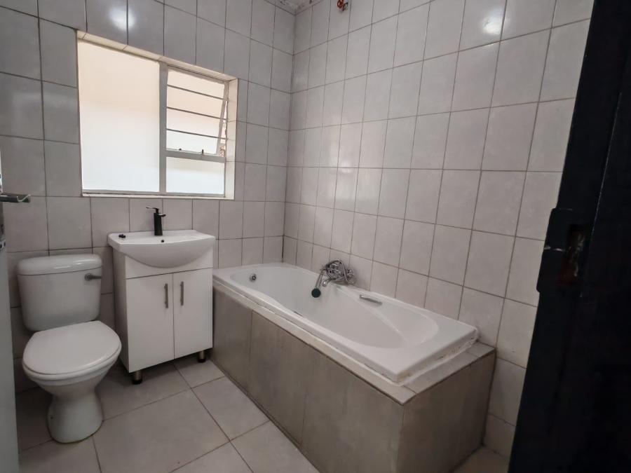 3 Bedroom Property for Sale in Wentworth Park Gauteng