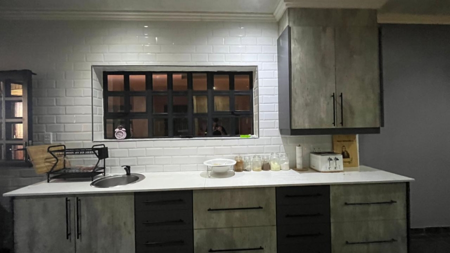 3 Bedroom Property for Sale in Greenhills Gauteng