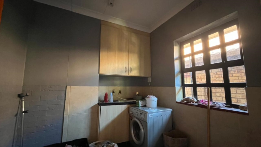 3 Bedroom Property for Sale in Greenhills Gauteng