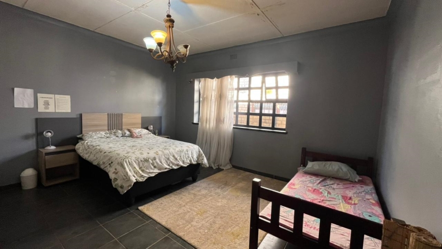 3 Bedroom Property for Sale in Greenhills Gauteng
