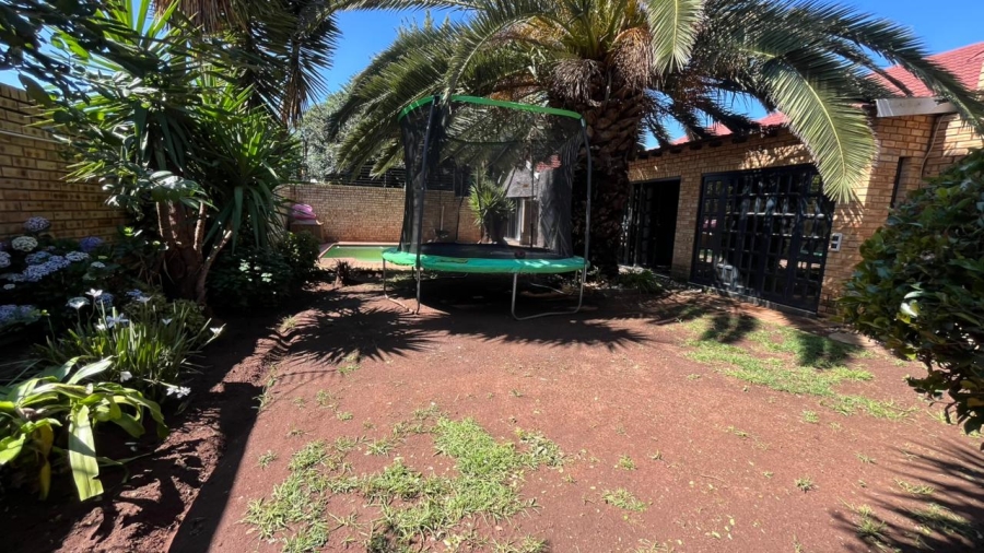 3 Bedroom Property for Sale in Greenhills Gauteng