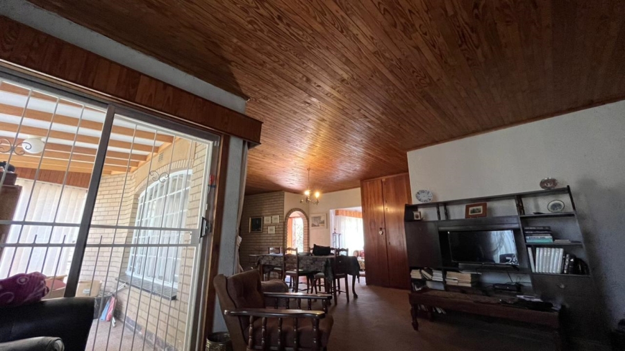 4 Bedroom Property for Sale in Greenhills Gauteng