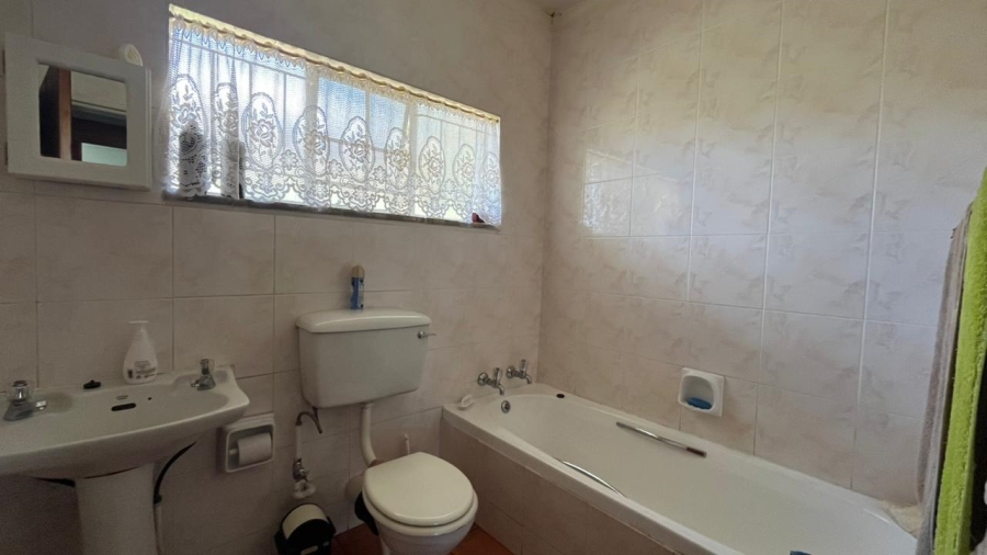 4 Bedroom Property for Sale in Greenhills Gauteng