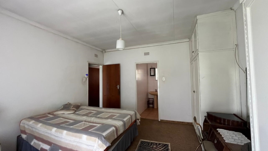 4 Bedroom Property for Sale in Greenhills Gauteng