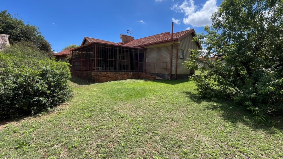 4 Bedroom Property for Sale in Greenhills Gauteng