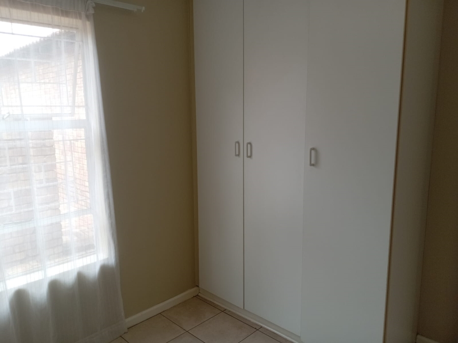 3 Bedroom Property for Sale in Weltevreden Park Gauteng