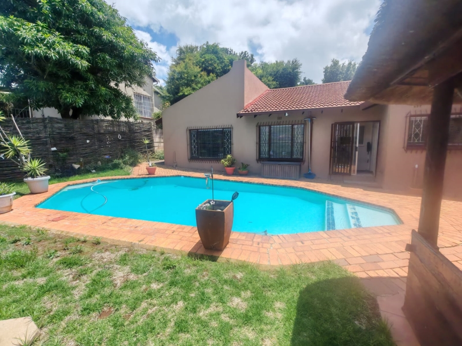 3 Bedroom Property for Sale in Kenmare Gauteng
