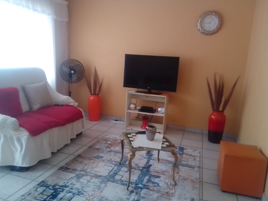 2 Bedroom Property for Sale in Lewisham Gauteng