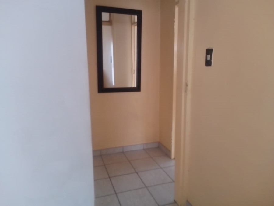 2 Bedroom Property for Sale in Lewisham Gauteng