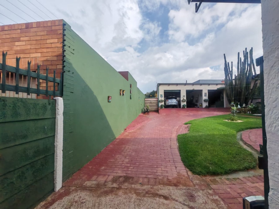 3 Bedroom Property for Sale in Silverfields Gauteng