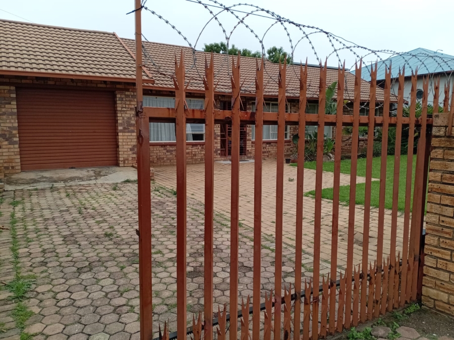 3 Bedroom Property for Sale in Krugersdorp West Gauteng