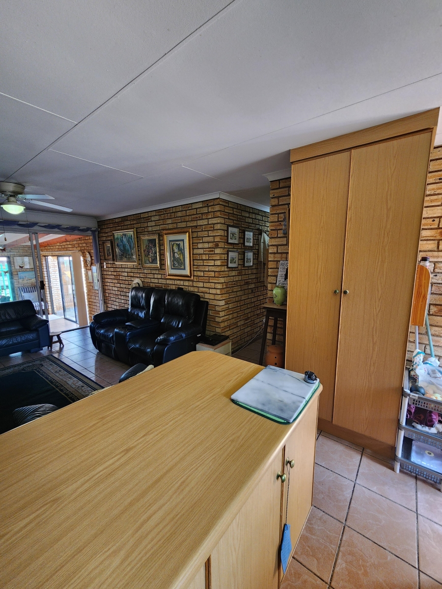 3 Bedroom Property for Sale in Noordheuwel Gauteng