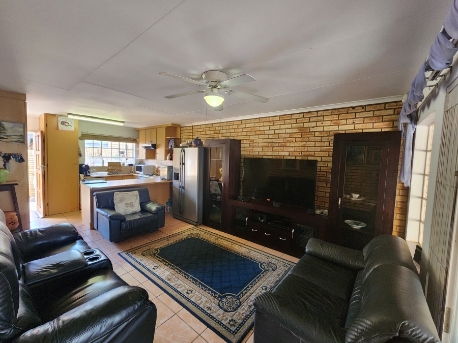 3 Bedroom Property for Sale in Noordheuwel Gauteng