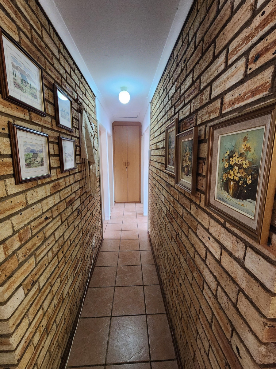 3 Bedroom Property for Sale in Noordheuwel Gauteng