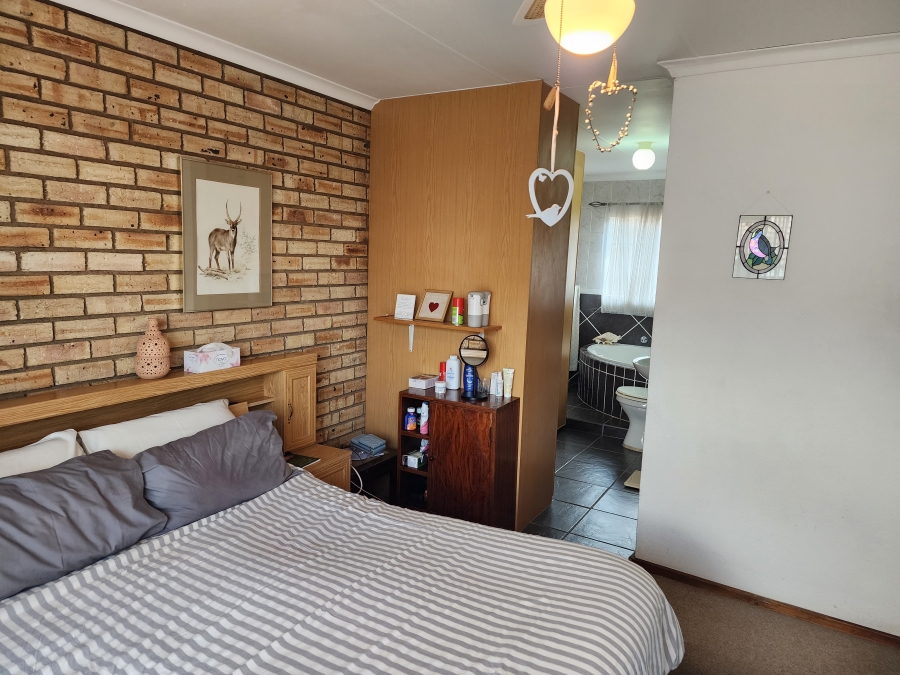 3 Bedroom Property for Sale in Noordheuwel Gauteng