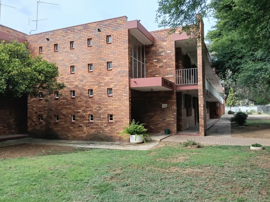 2 Bedroom Property for Sale in Greenhills Gauteng