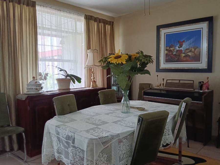 2 Bedroom Property for Sale in Greenhills Gauteng