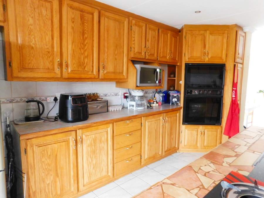 4 Bedroom Property for Sale in Krugersdorp West Gauteng