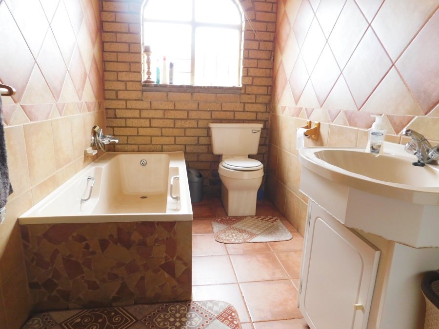 4 Bedroom Property for Sale in Krugersdorp West Gauteng