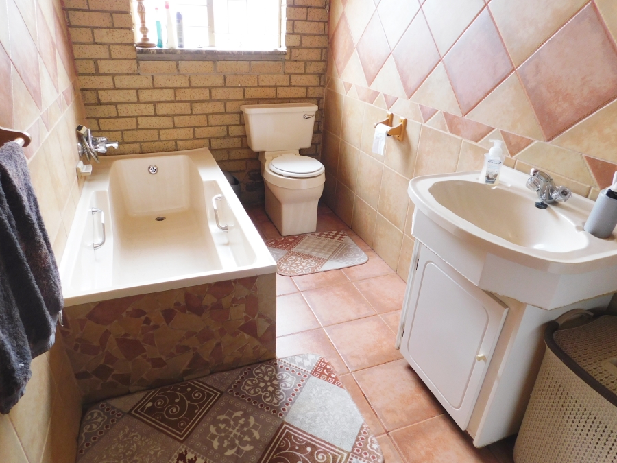4 Bedroom Property for Sale in Krugersdorp West Gauteng