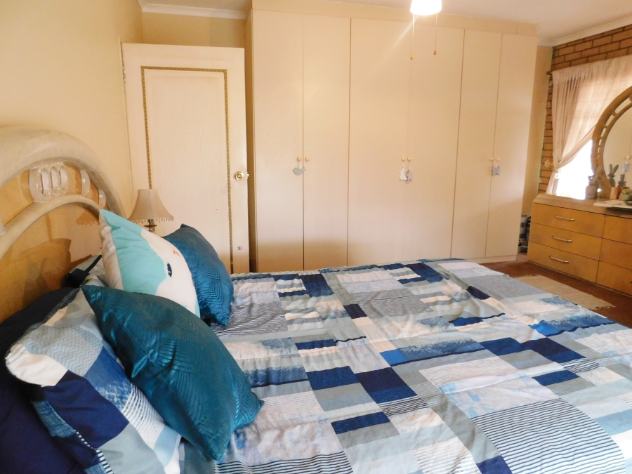 4 Bedroom Property for Sale in Krugersdorp West Gauteng