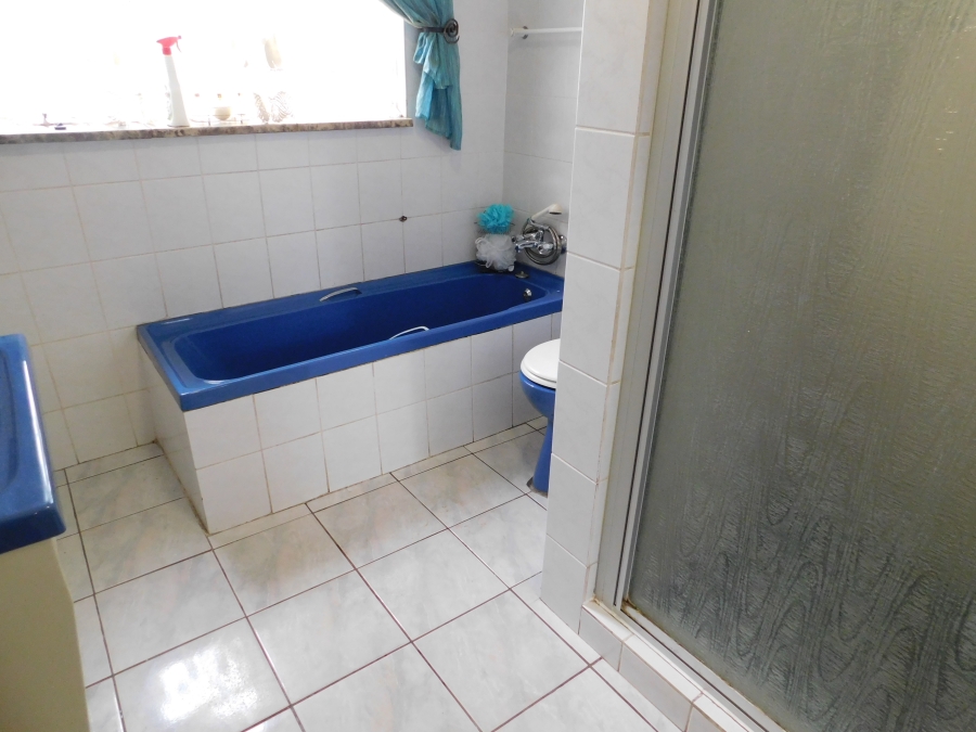 4 Bedroom Property for Sale in Krugersdorp West Gauteng