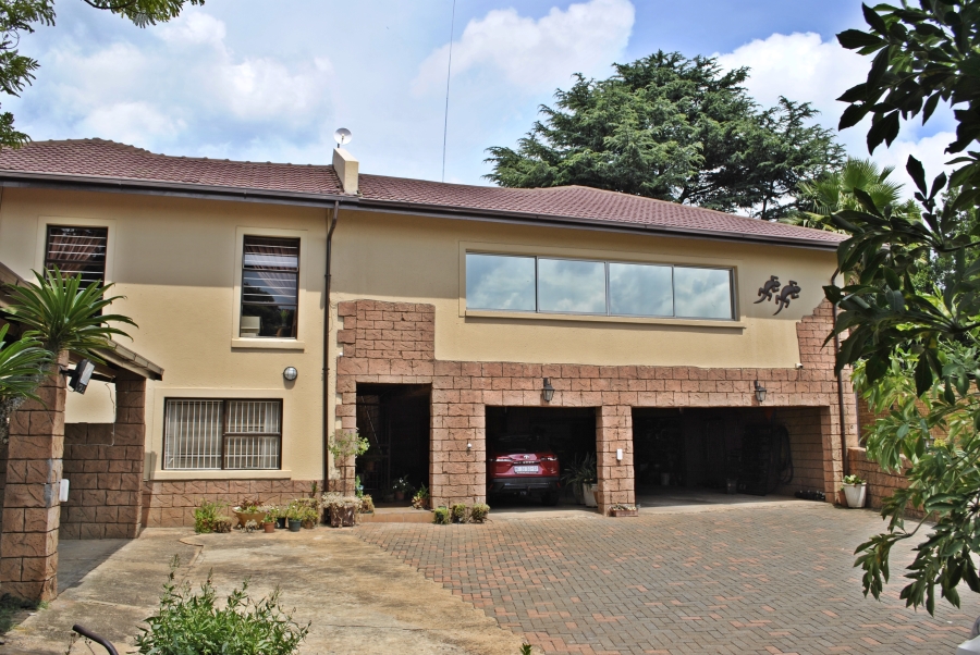 4 Bedroom Property for Sale in Noordheuwel Gauteng