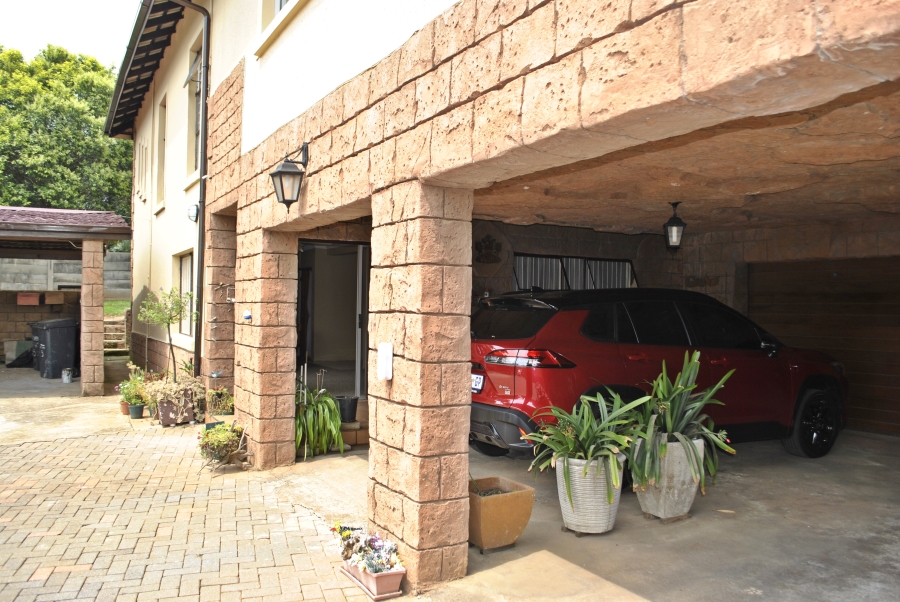 4 Bedroom Property for Sale in Noordheuwel Gauteng
