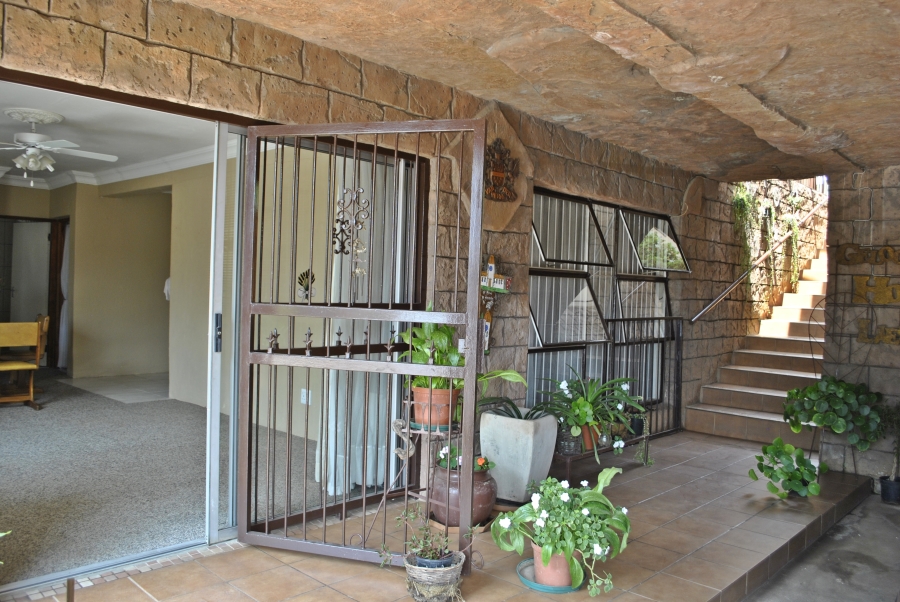 4 Bedroom Property for Sale in Noordheuwel Gauteng