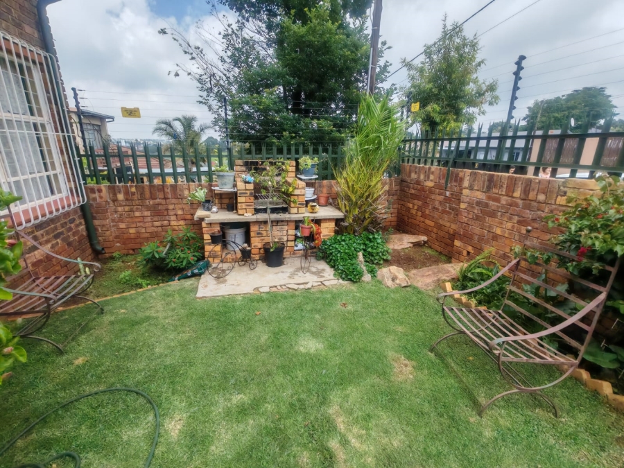 3 Bedroom Property for Sale in Quellerie Park Gauteng