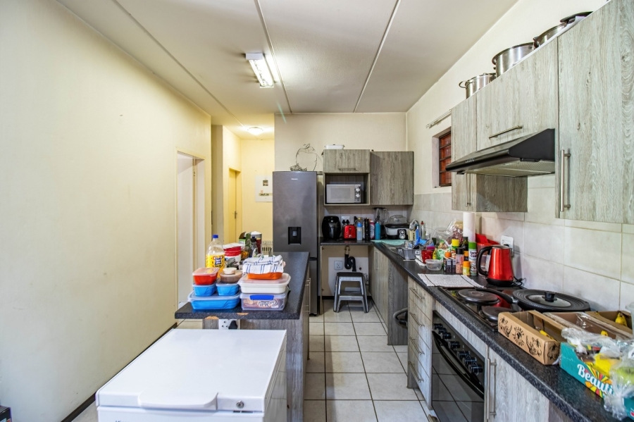 2 Bedroom Property for Sale in Olivedale Gauteng