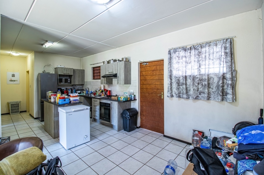 2 Bedroom Property for Sale in Olivedale Gauteng