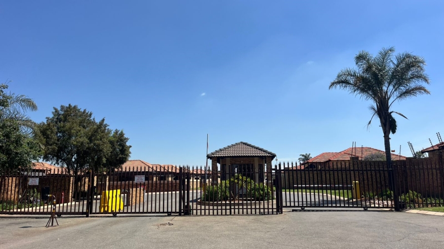 3 Bedroom Property for Sale in Greenhills Gauteng