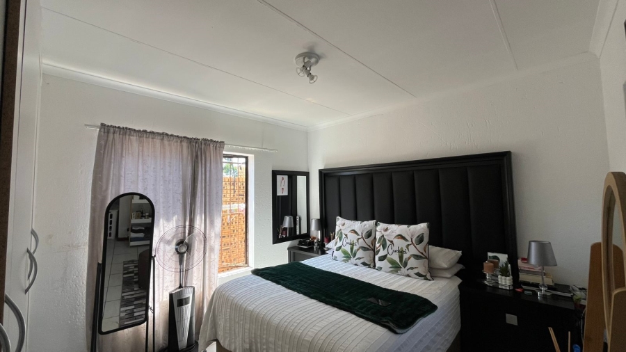 3 Bedroom Property for Sale in Greenhills Gauteng