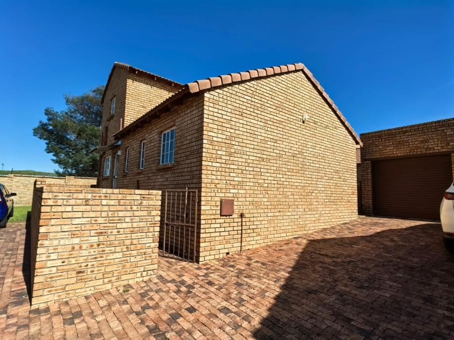 3 Bedroom Property for Sale in Groblerpark Gauteng