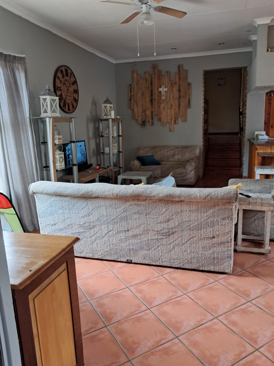 4 Bedroom Property for Sale in Greenhills Gauteng