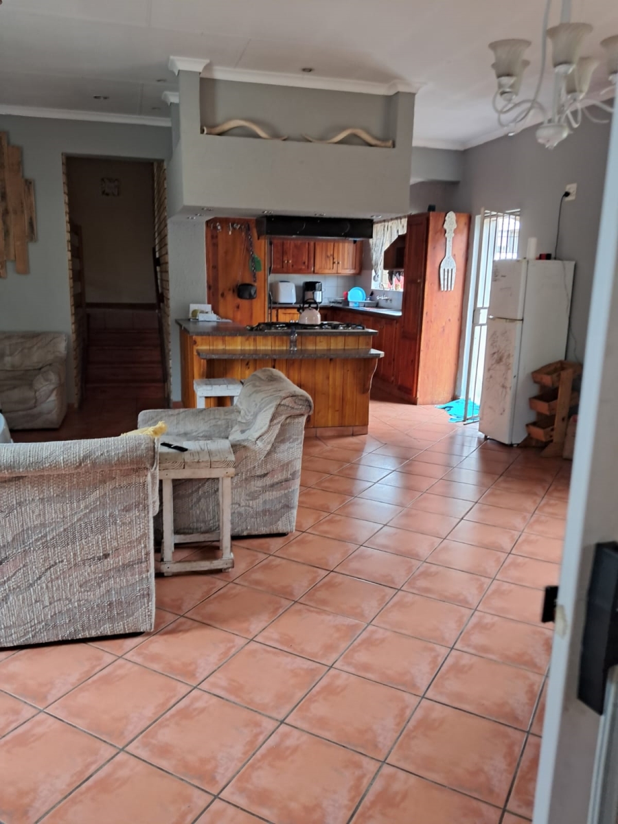 4 Bedroom Property for Sale in Greenhills Gauteng
