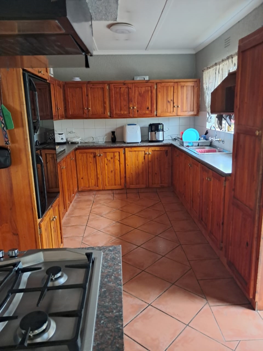 4 Bedroom Property for Sale in Greenhills Gauteng