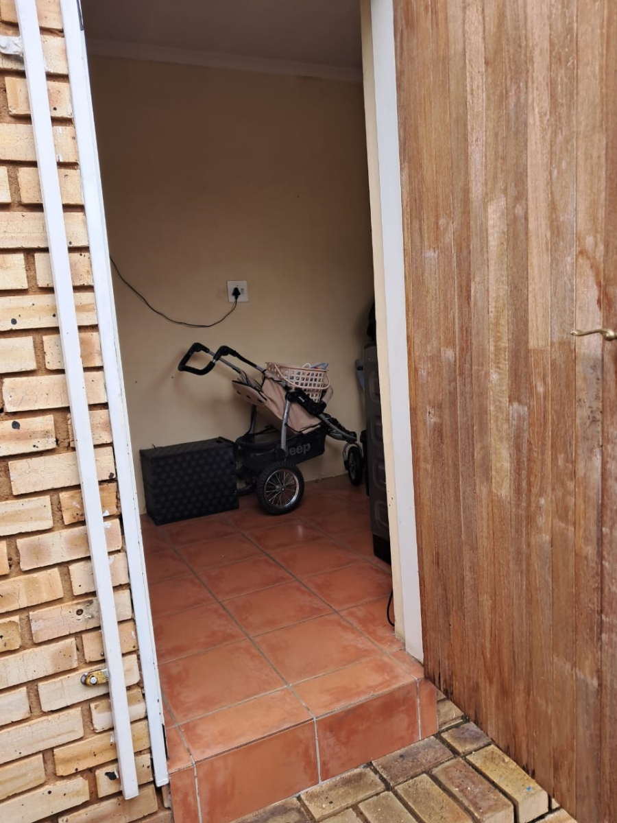 4 Bedroom Property for Sale in Greenhills Gauteng