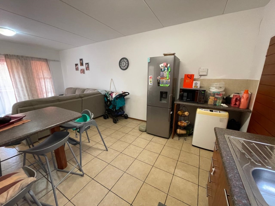 2 Bedroom Property for Sale in Weltevreden Park Gauteng
