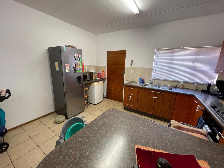 2 Bedroom Property for Sale in Weltevreden Park Gauteng