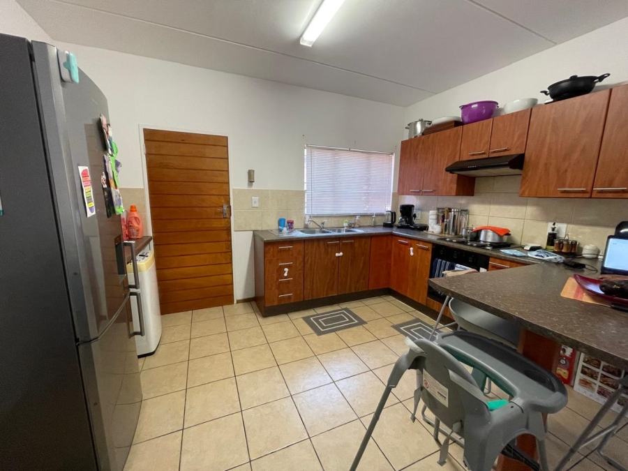 2 Bedroom Property for Sale in Weltevreden Park Gauteng