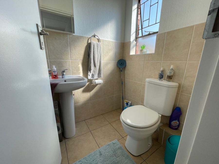 2 Bedroom Property for Sale in Weltevreden Park Gauteng