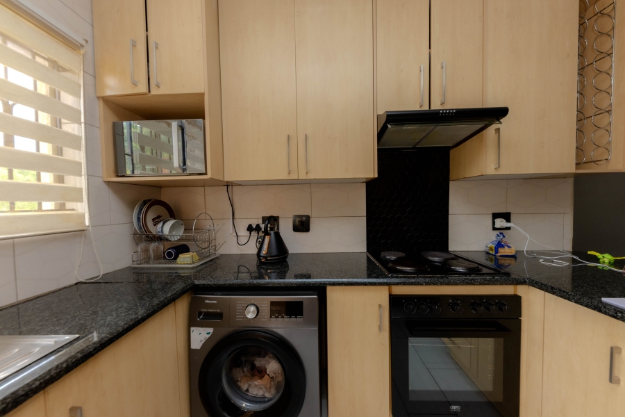 2 Bedroom Property for Sale in Wilgeheuwel Gauteng