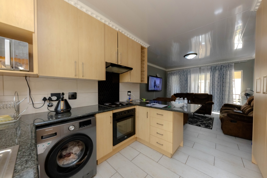 2 Bedroom Property for Sale in Wilgeheuwel Gauteng