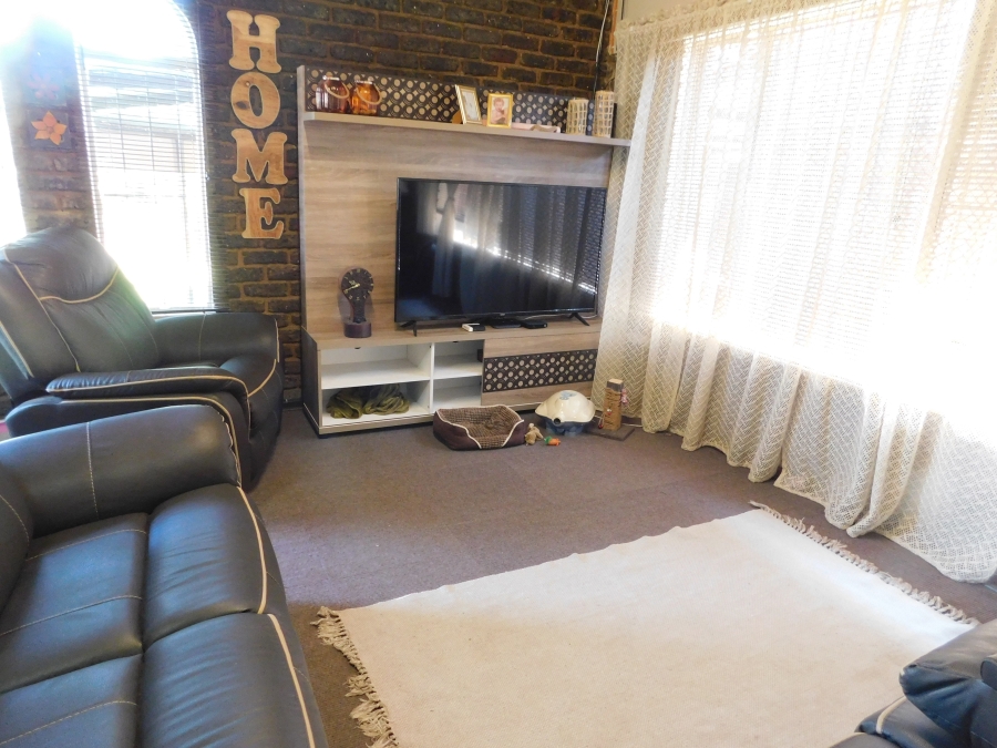 3 Bedroom Property for Sale in Dan Pienaarville Gauteng